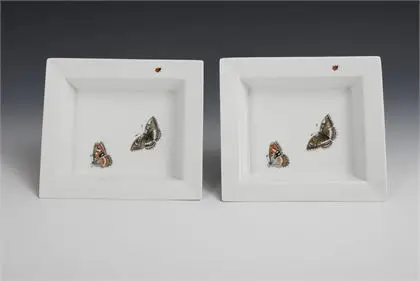 2 coupelles avec décor de papillons. Meissen