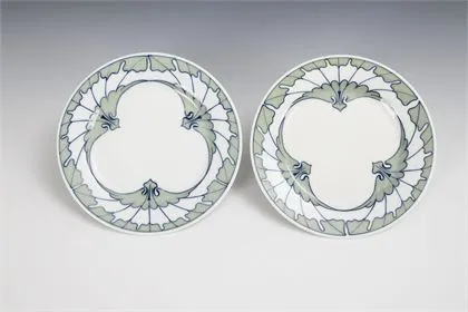 Paar Jugendstil-Teller "Flügelmuster". Meissen
