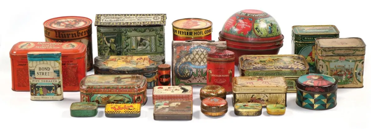 Blechdosen, Werbedosen. – Sammlung von 39 historischen Blechdosen, meist lithographiert
