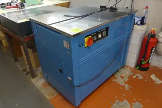 Halfautomaat omreifmachine