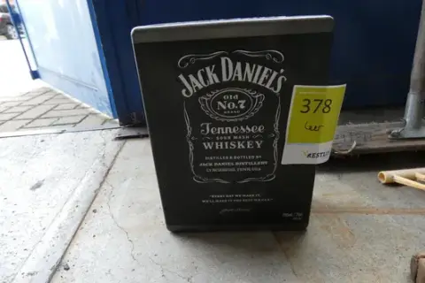 Krabice "Jack Daniel's" prázdná