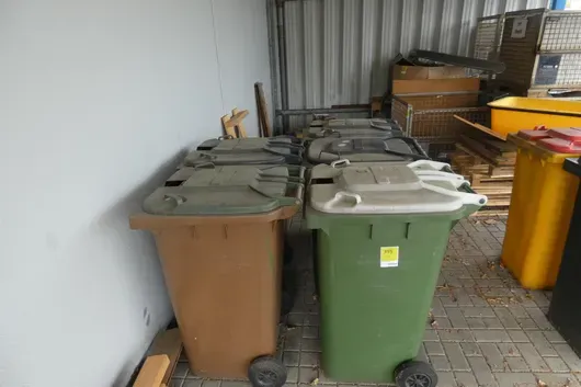 5x afvalcontainer