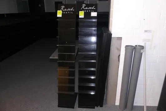 2x Präsentationsständer