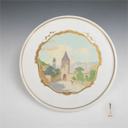 Assiette murale Art nouveau avec vue de village. KPM Berlin