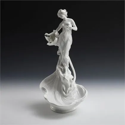 Figürliche Jugendstil-Schale