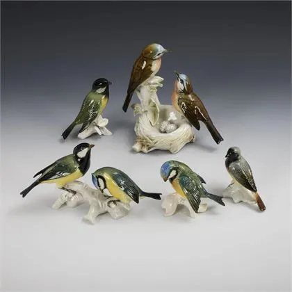 3 Vögel und 2 Vogelgruppen. ENS