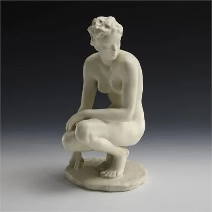 "Die Hockende". Rosenthal