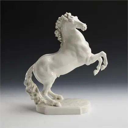 Cheval cabré. Hutschenreuther