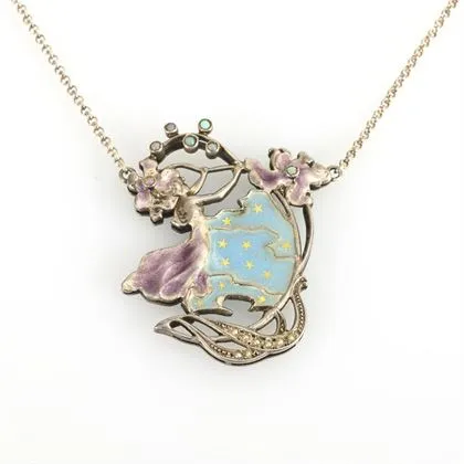 Jugendstil-hanger aan moderne ketting