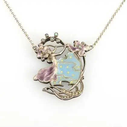 Jugendstil-hanger aan moderne ketting
