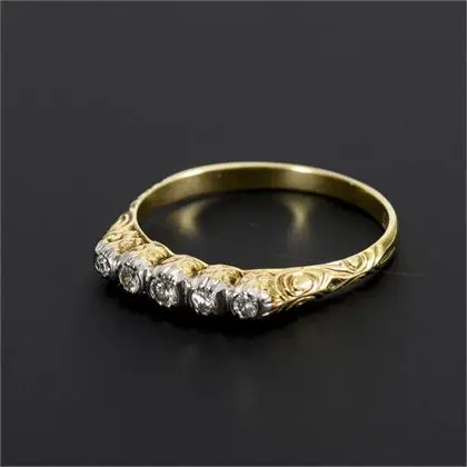 Ring met 5 briljanten