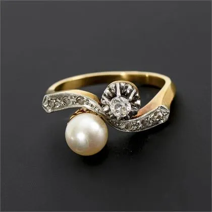 Toi-et-Moi ring with pearl and old-cut diamond