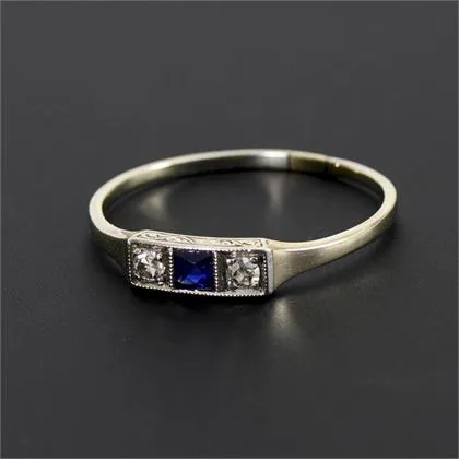 Art Deco ring trilogy with blue stone, probably sapphire, and 2 diamonds