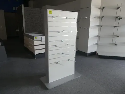 Regał magazynowy