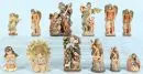 Figures religieuses, 13 pièces – bois, polychrome, H= 10-20 cm, 9 anges, 4x Sainte Famille;