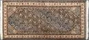 Ingelas, Herati, 90 x 185 cm – älter, Wolle, blaugrundig, durdchgemustert mit mehrfarbigen Motiven, hellgrundige Hauptbordüre;