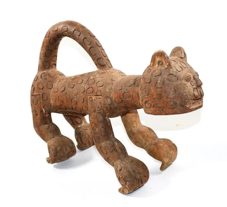 Benin, Leopard – Holz geschnitzte Figur mit angesetzten Beinen