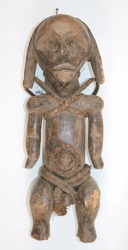 Fang Gabun – männliche Ahnenfigur mit Seilbindungen