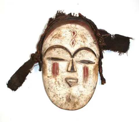 Mask probably Vuvi Gabon