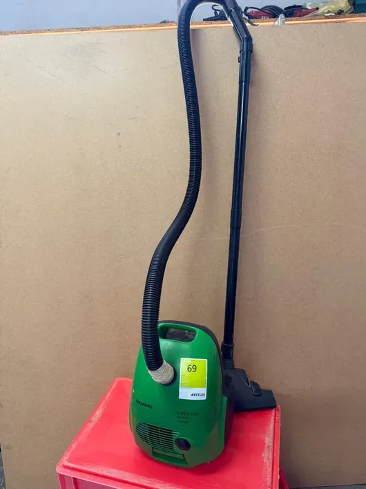 Vacuum cleaner