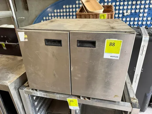 Edelstahlschrank