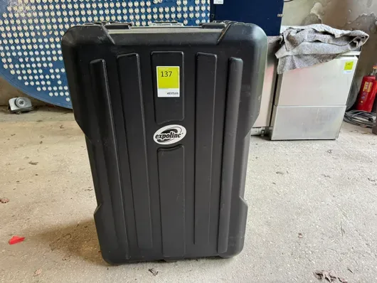 Riesentransportkoffer