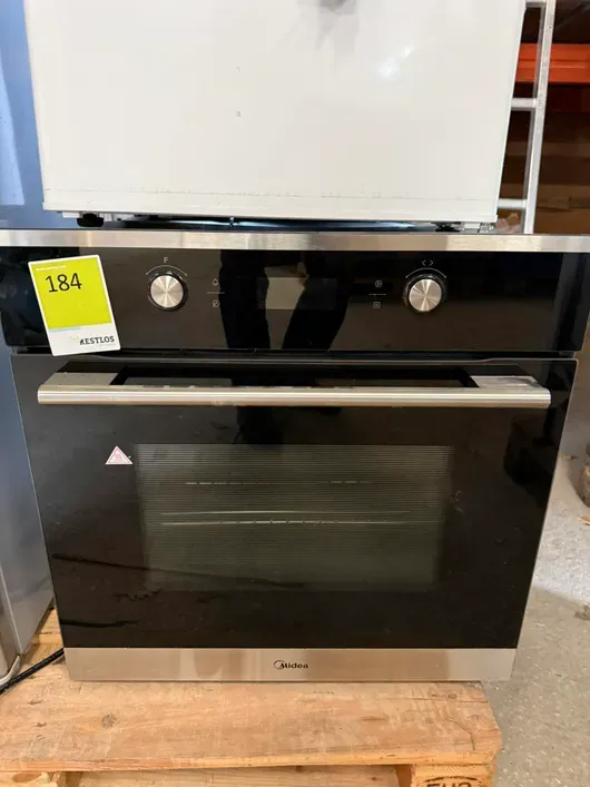 Built-in oven