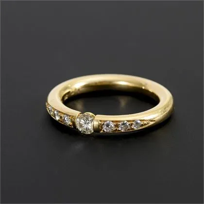 Ring with brilliants