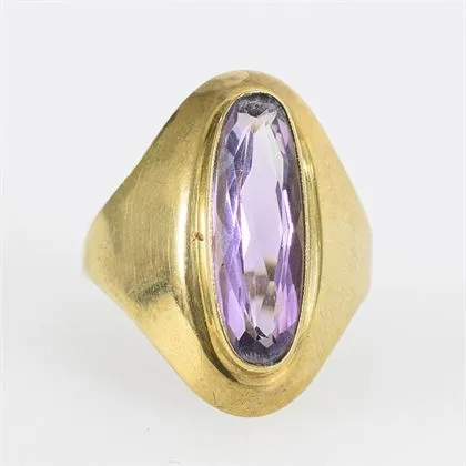 Ring with large amethyst