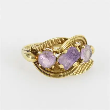 Ring with amethyst trilogy