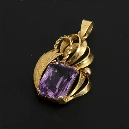 Modernistischer Anhänger mit Amethyst