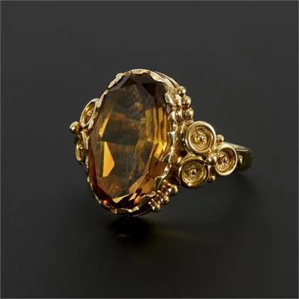 Ring mit cognacfarbenem Farbstein, wohl Citrin