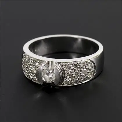 Bandring mit Brillantbesatz
