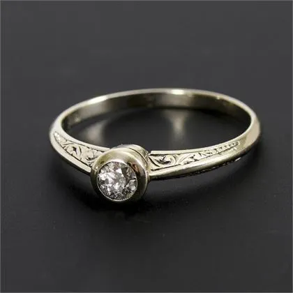 Ring mit Brillantsolitär