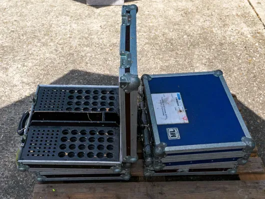 Grande valise à truss vide