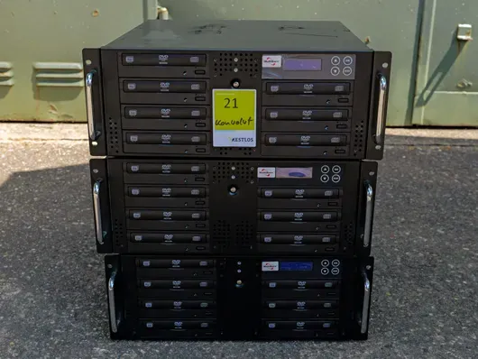 BurnBox Rack 1:7 DVD Kopierer mit HDD