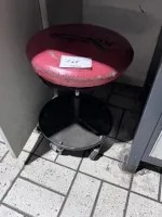 1 obrotowy stołek roboczy Kunzer