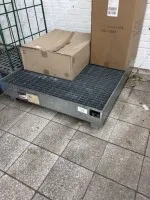 1 wanna ociekowa do oleju Bauer, ok. 1,2x1,2 m, ocynkowana