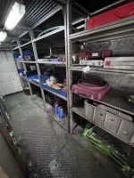 1 lot of shelf units, approx. 12 linear m with metal tool cabinet, incl. various small tools and special tools for Citroën and Peugeot