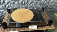 1 gramofon Rega 24V AC Motor Upgrade Fitted