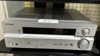 1 zesilovač Pioneer VSX-515