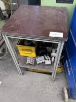 1 стол-подставка