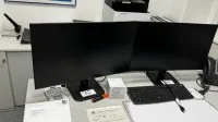 2 Widescreen-TFT-Monitore Philips, 27 Zoll mit Dockingstation HP - Abholung nach Freigabe −