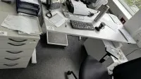 1 стол письменный с электрической регулировкой высоты и тумбой для документов - самовывоз после согласования