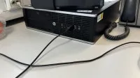 1 komputer HP (bez dysku twardego) z monitorem TFT panoramiczny Samsung, 24 cale