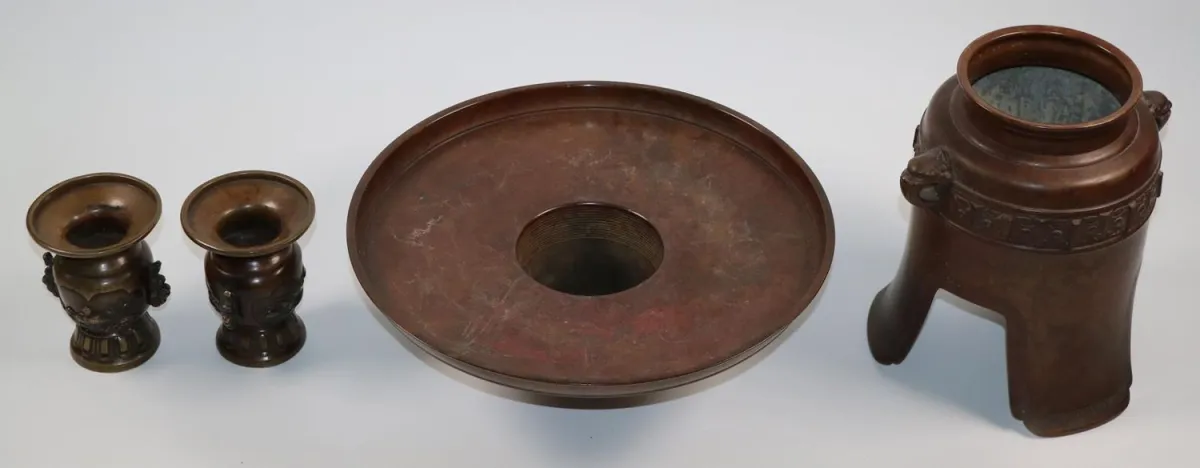 Japan, – Bronzegefäße der Meiji-Periode
