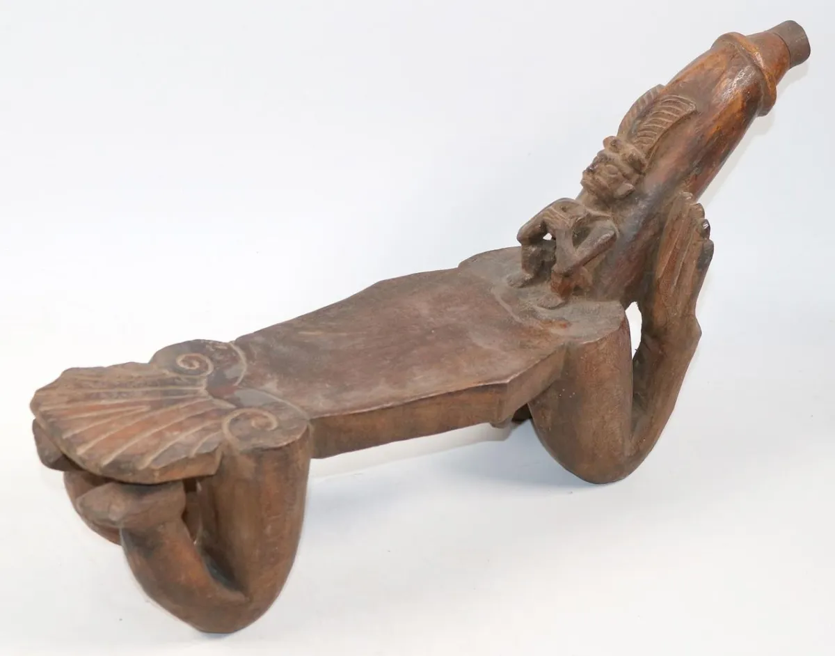 Headrest – probably Papua New Guinea