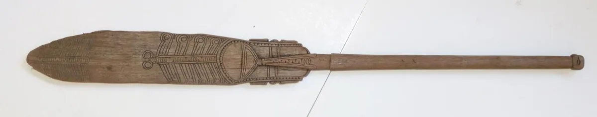 Papua New Guinea – Dance paddle