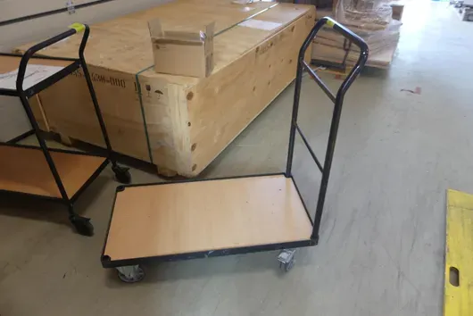 Chariot de transport Stier