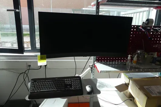 Techniekset - HP monitor + toetsenbord en muis
